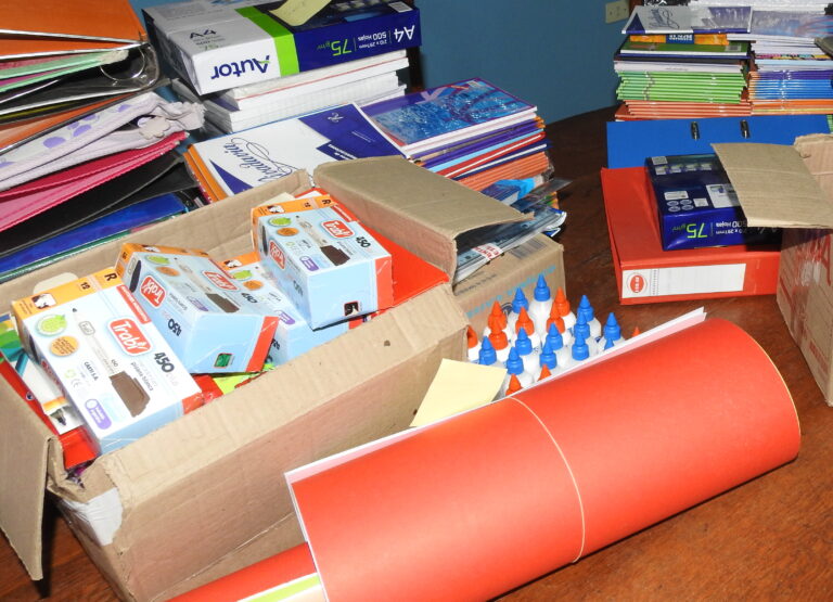 Seguimos acompañando a los establecimientos educativos