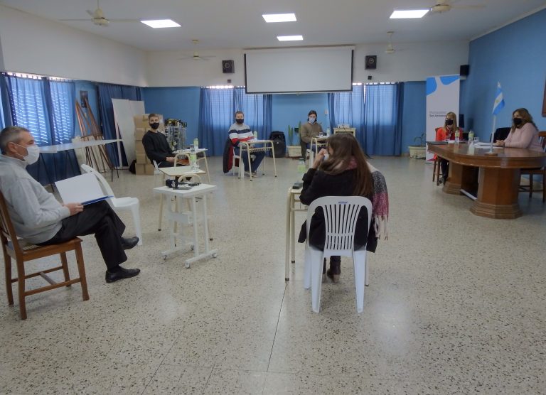 Visita del Intendente al Concejo