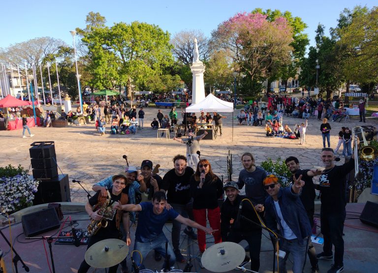 Feria de Emprendedoras y Artesanas