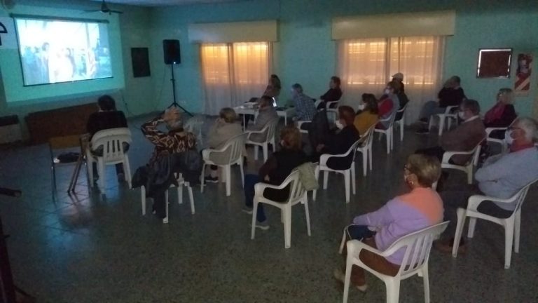 Actividad con material audiovisual