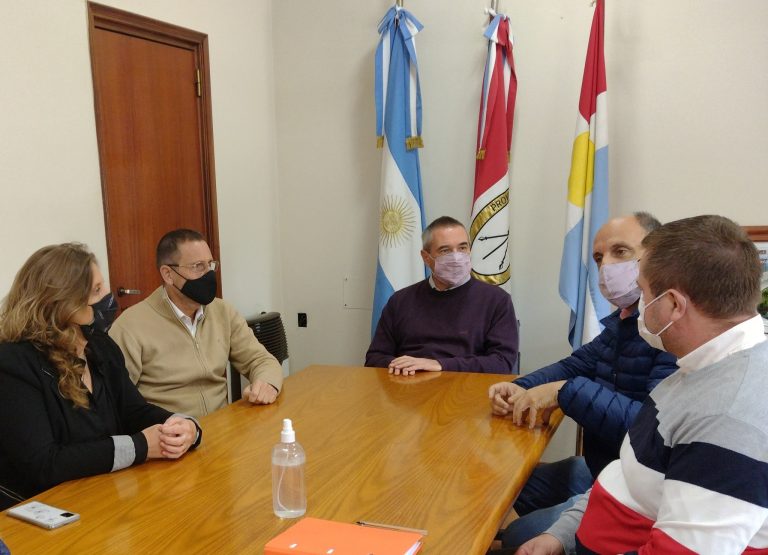 Programa “Conectados con vos”