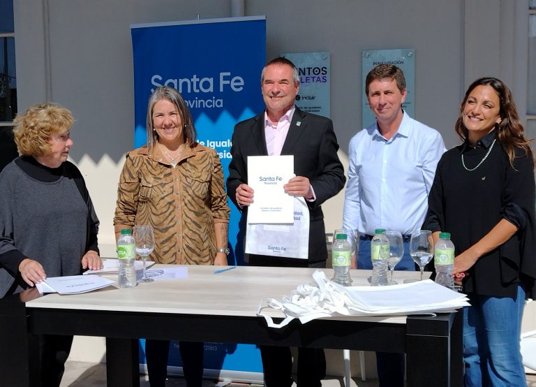 Firma de convenio con el ministerio de Igualdad y Género