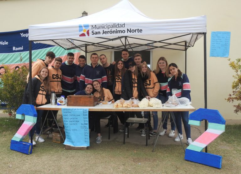 Celebramos el “Día de la Primavera y del Estudiante”