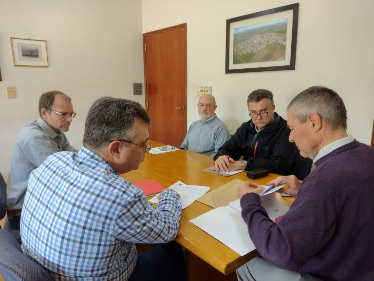 Apertura de sobres de adquisición de una hidrogrúa y accesorios