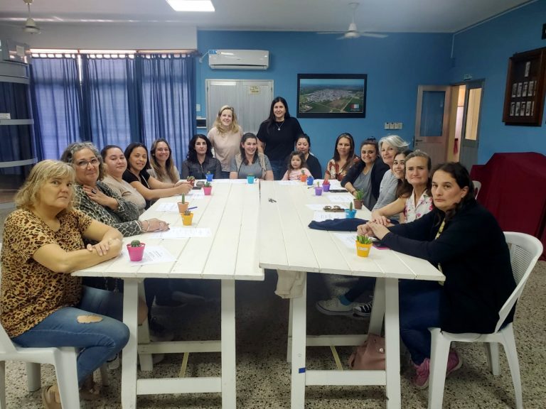 Curso “Atención y Cuidados de Adultos Mayores”