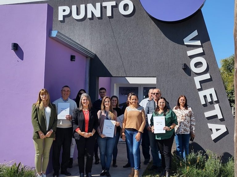 Firma de convenio para la región