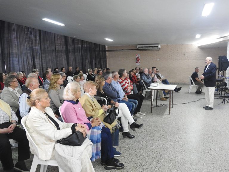 Charla sobre la música suiza y presentación del Coro Municipal