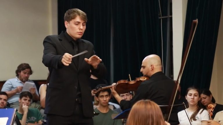 Sebastian Zurbriggen: Jóvenes Artistas Argentinos 2023