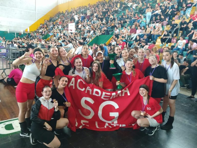 Academia “SG Baile Latino” obtuvo 1º y 3º puesto