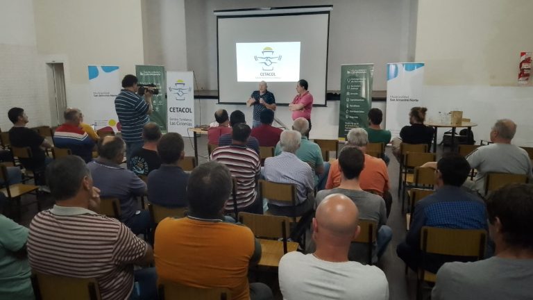 Acto de adhesión: jornada de capacitación