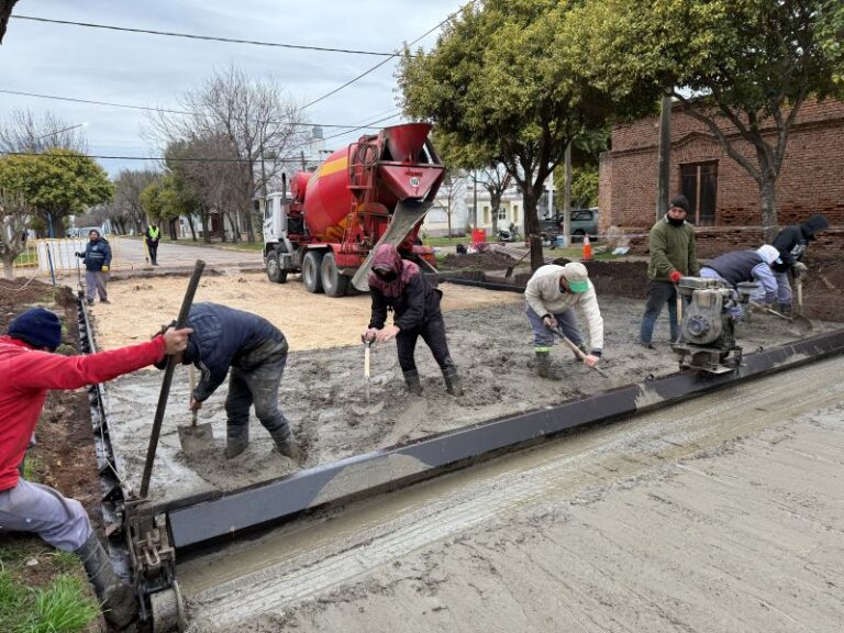 Avanza el plan de pavimentación urbana: convocatoria a reunión informativa